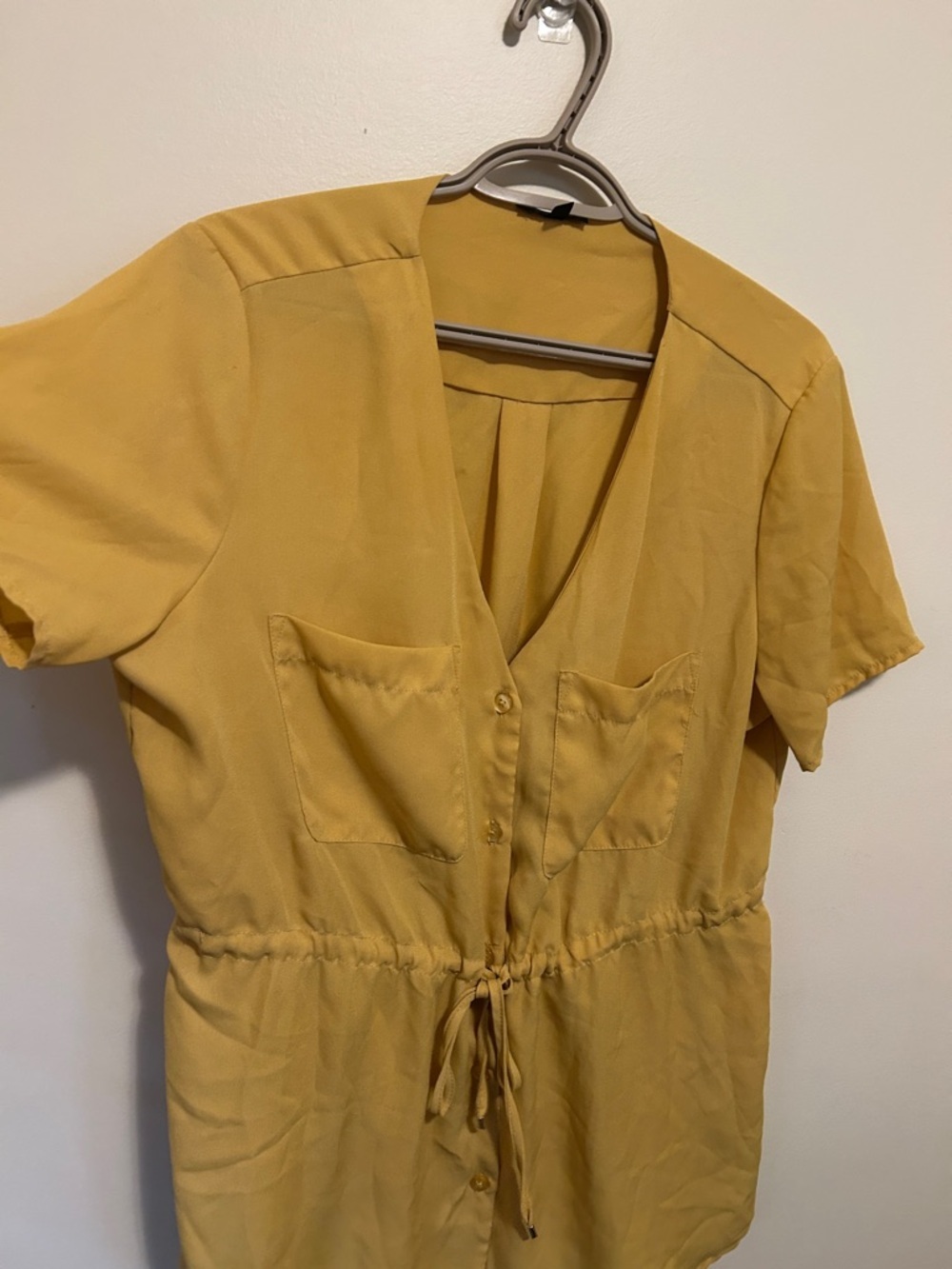 Dynamite Mustard Yellow V Neck Peplum Drawstring Blouse Size Large - Picture 4 of 6